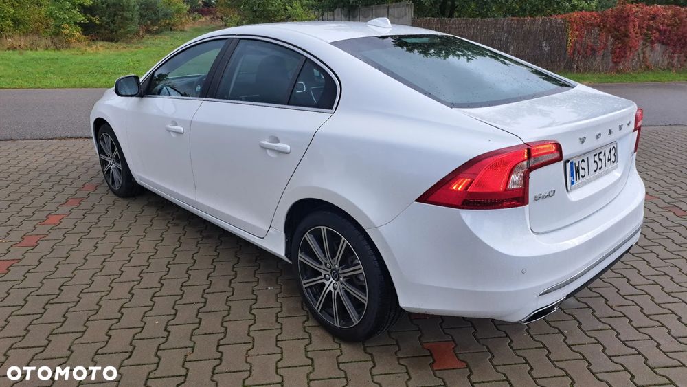 Volvo S60 - 3