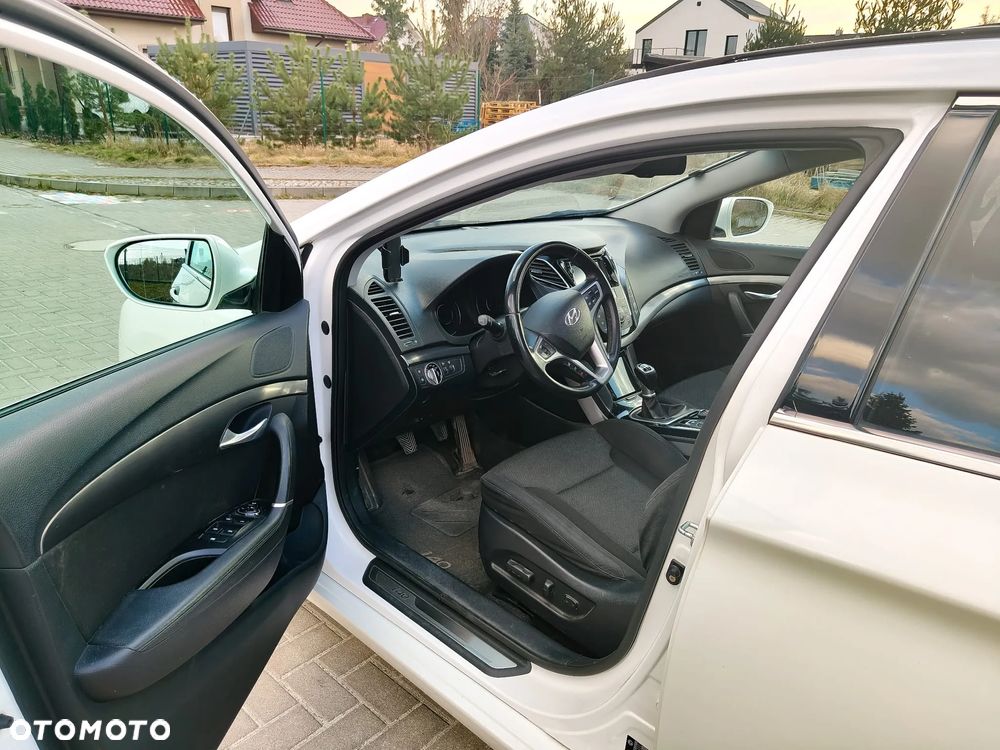 Hyundai i40 2.0 GDI Comfort + - 16