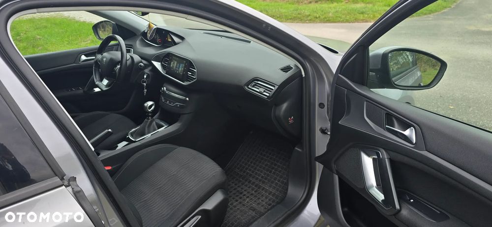 Peugeot 308 1.6 THP Active - 8