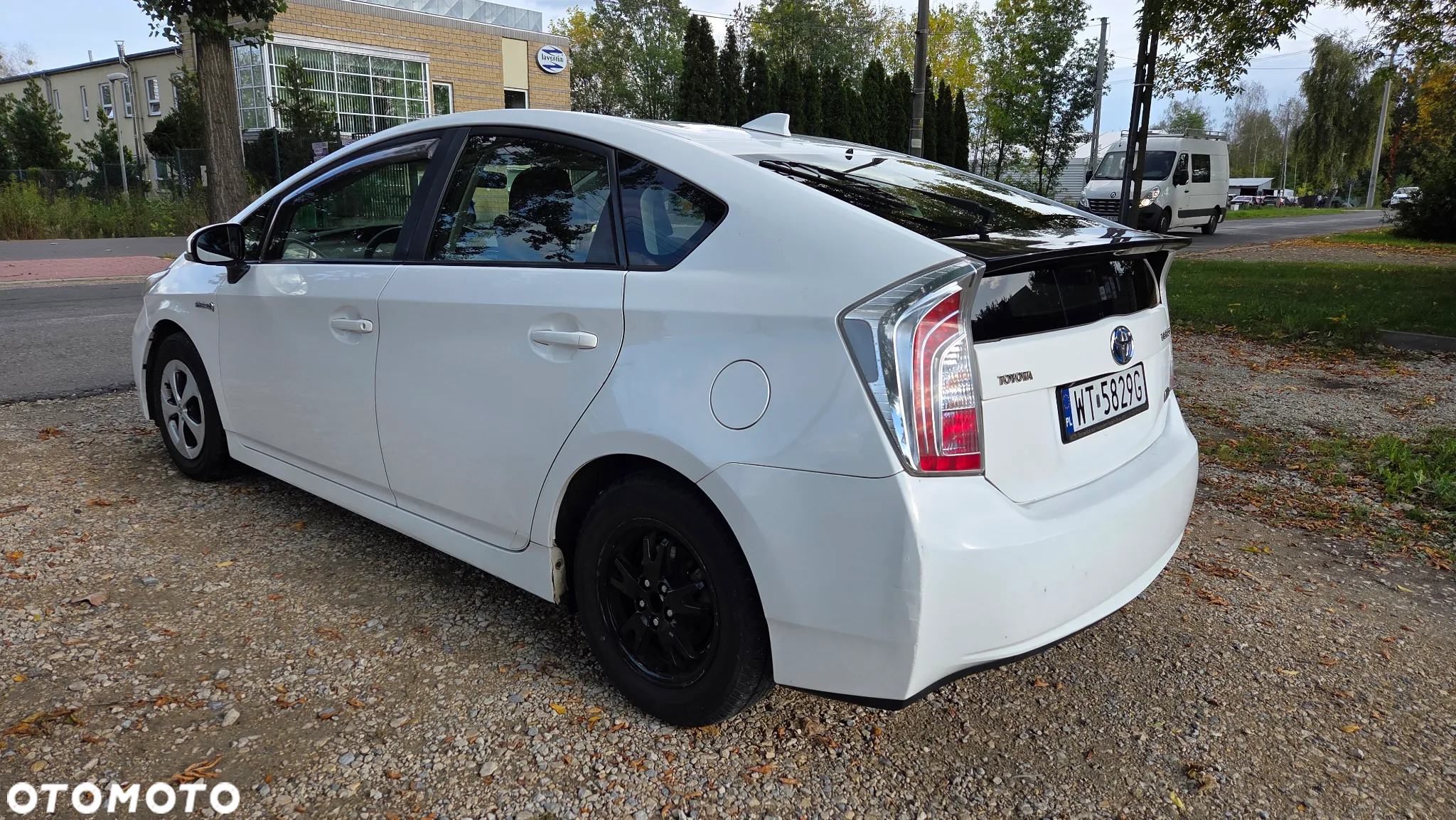 Toyota Prius (Hybrid) Comfort - 6
