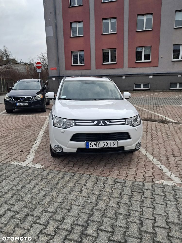 Mitsubishi Outlander 2.2 DI-D 4WD Instyle - 1