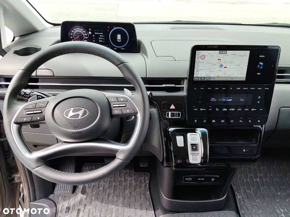 Hyundai Staria - 15