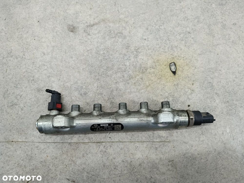 LISTWA WTRYSKOWA DIESEL OPEL VIVARO A 8200347593 0445214042  BOSCH 2.5 DTI - 2