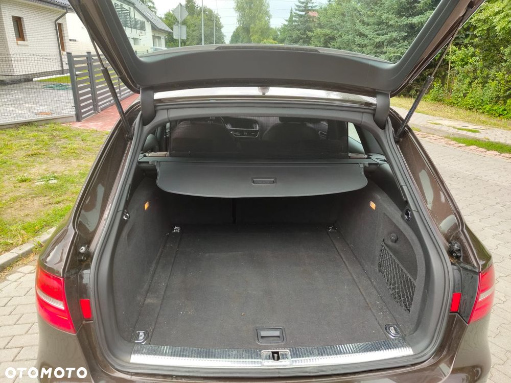 Audi A4 Avant 2.0 TDI DPF clean diesel quattro S tronic S line Sportpaket - 15