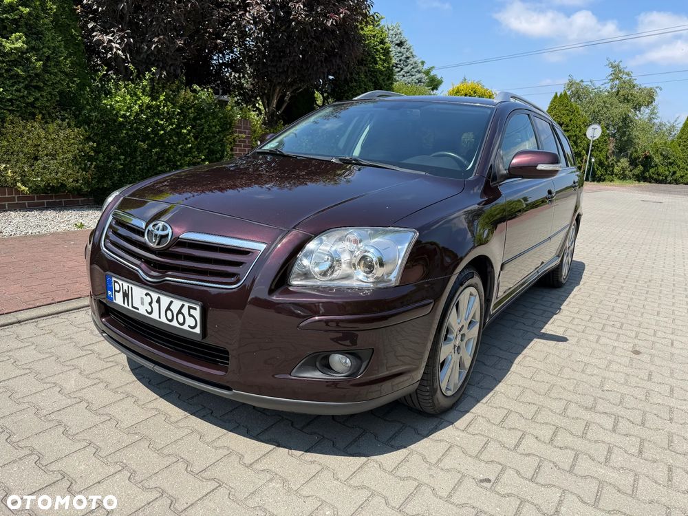 Toyota Avensis 2.0 D-4D - 11