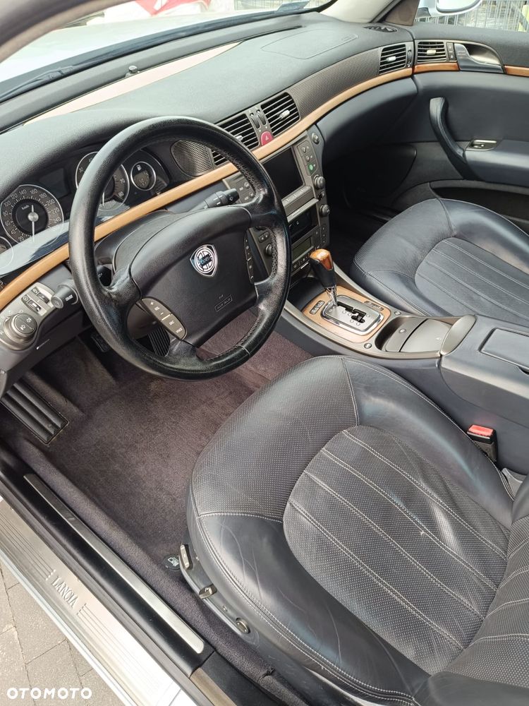Lancia Thesis - 14