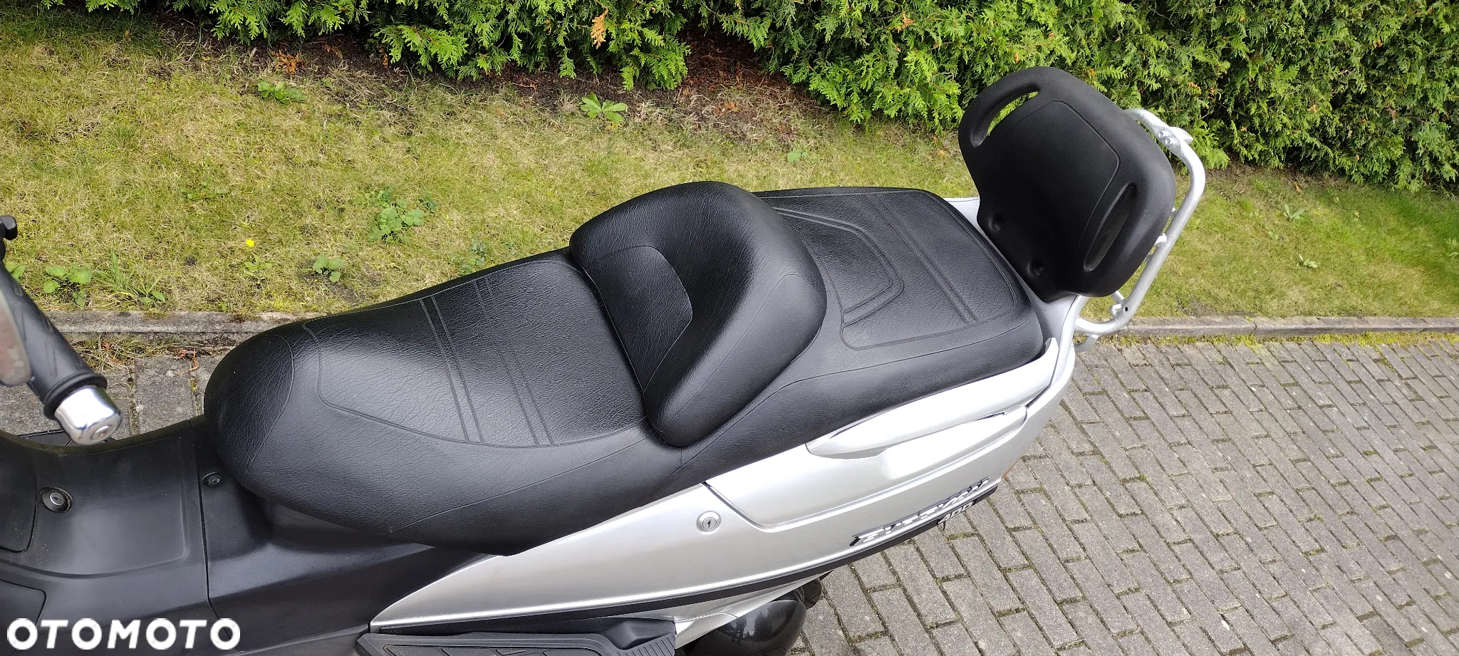 Suzuki Burgman - 5