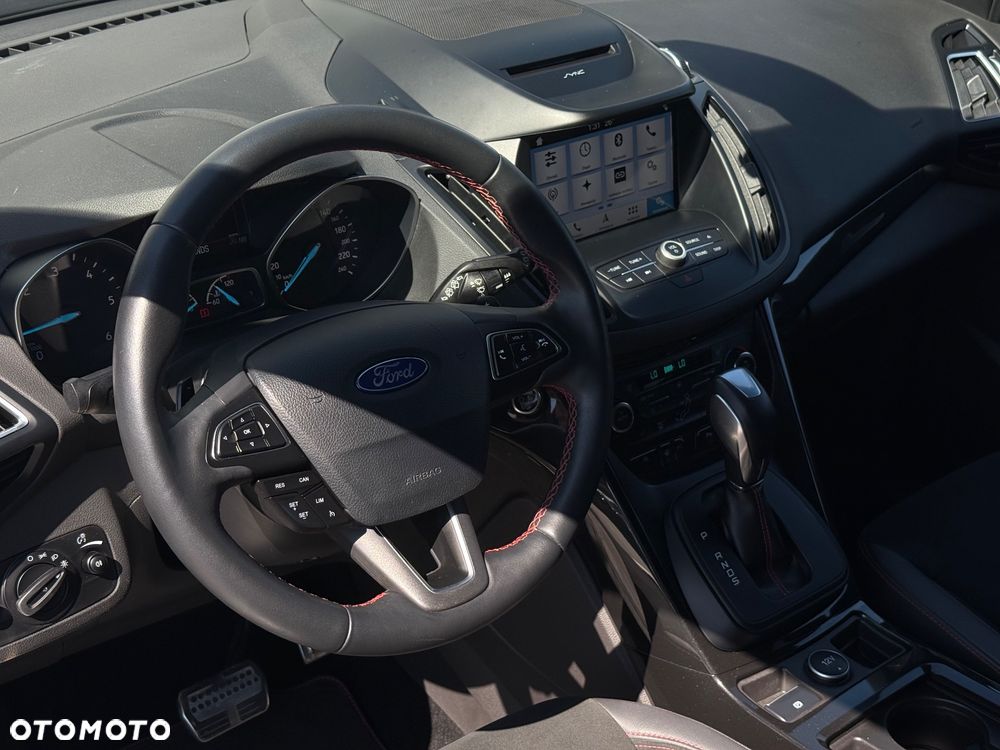 Ford Kuga 2.0 TDCi 4x4 ST-Line - 15