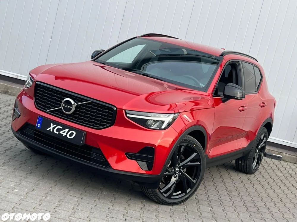 Volvo XC 40 B4 AWD Ultimate Dark - 16