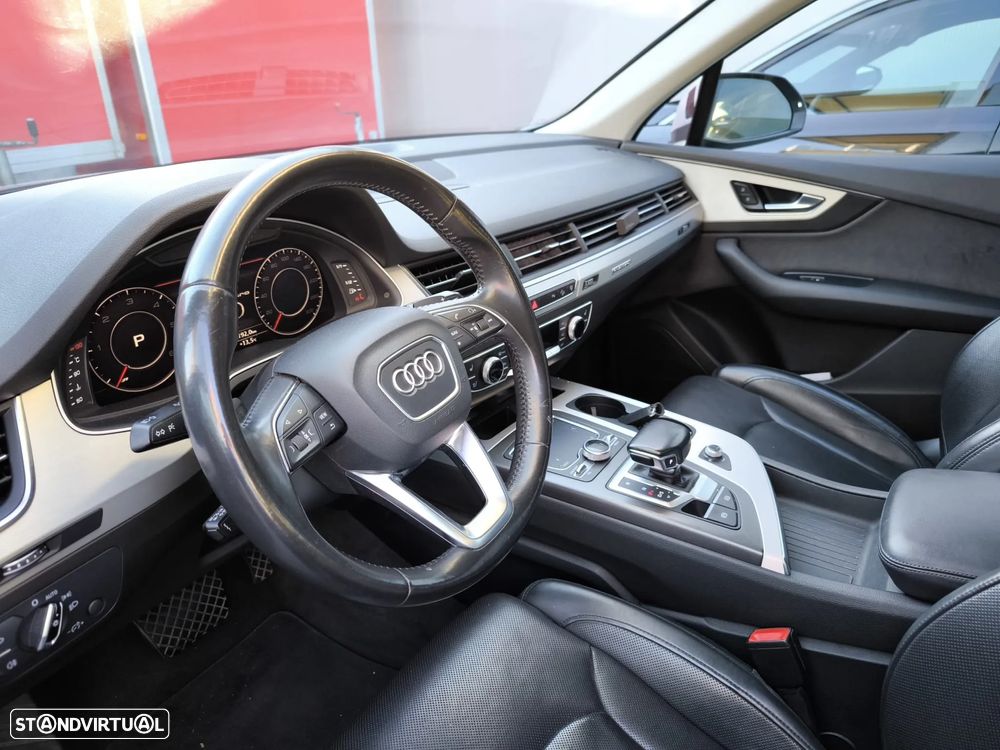 Audi Q7 3.0 TDI quattro S-line Tiptronic 7L - 2