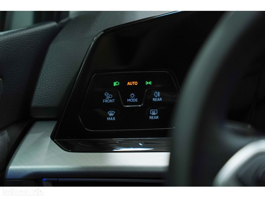 VW Golf Variant 2.0 TDi Life DSG - 26