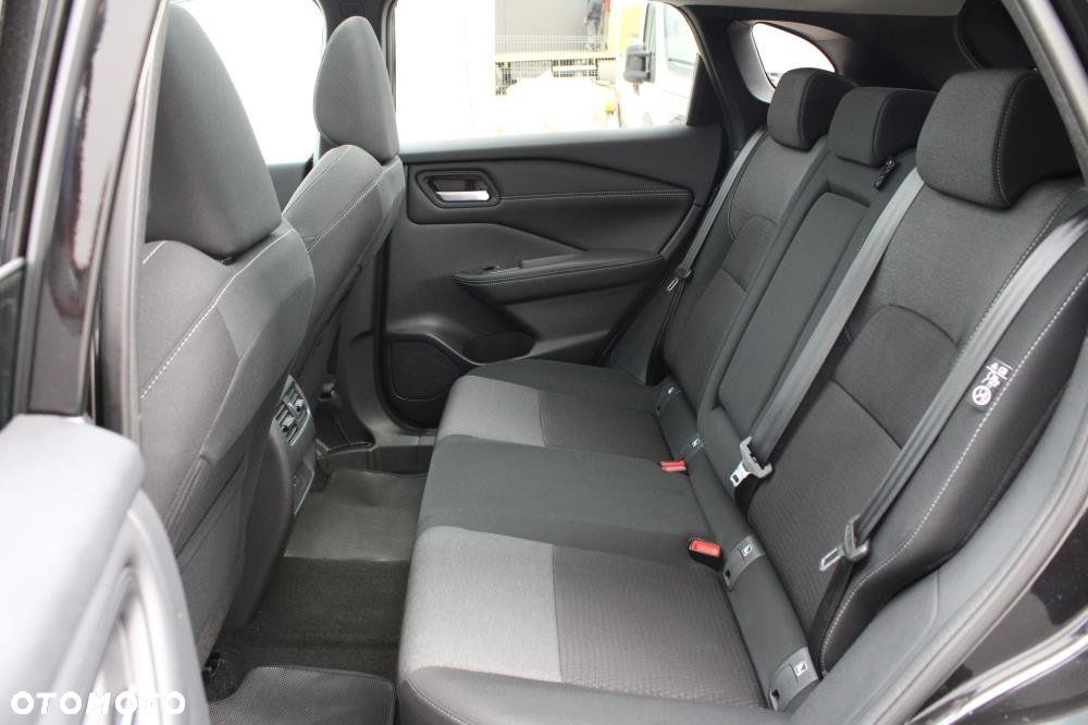 Nissan Qashqai - 25
