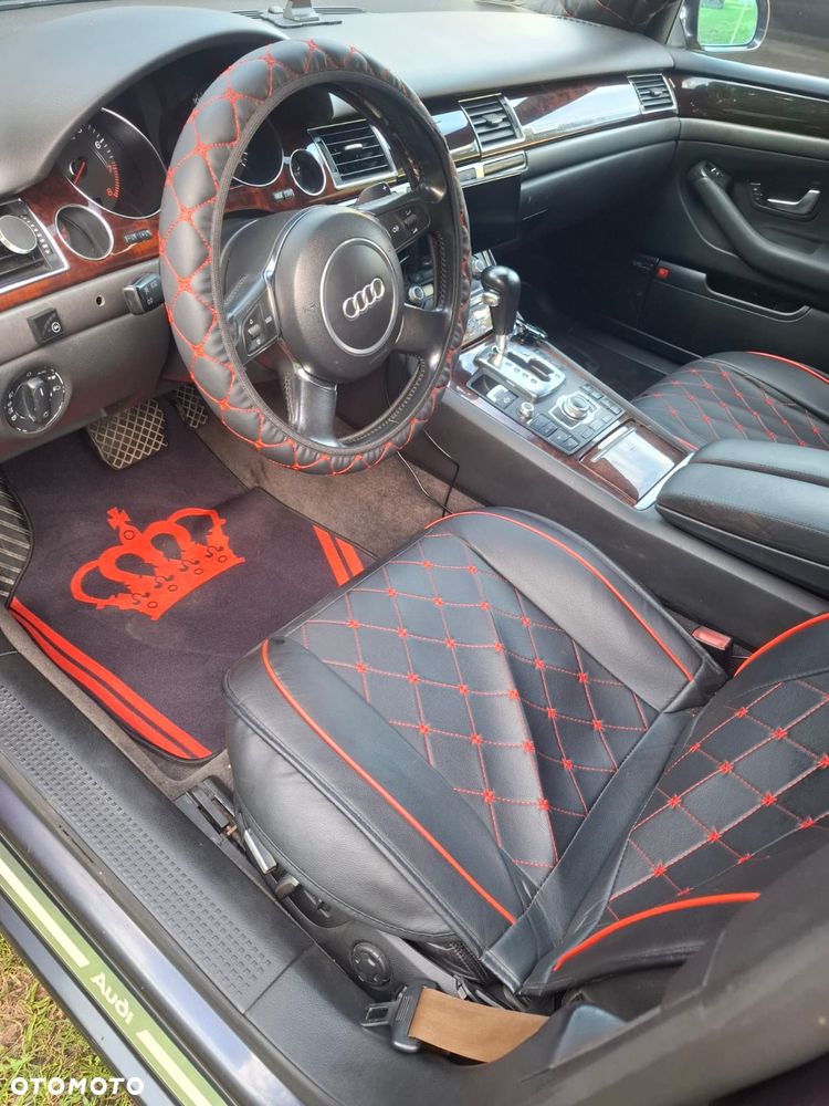 Audi A8 4.2 L Quattro - 5