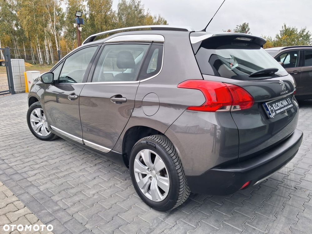 Peugeot 2008 PureTech 82 Allure - 4