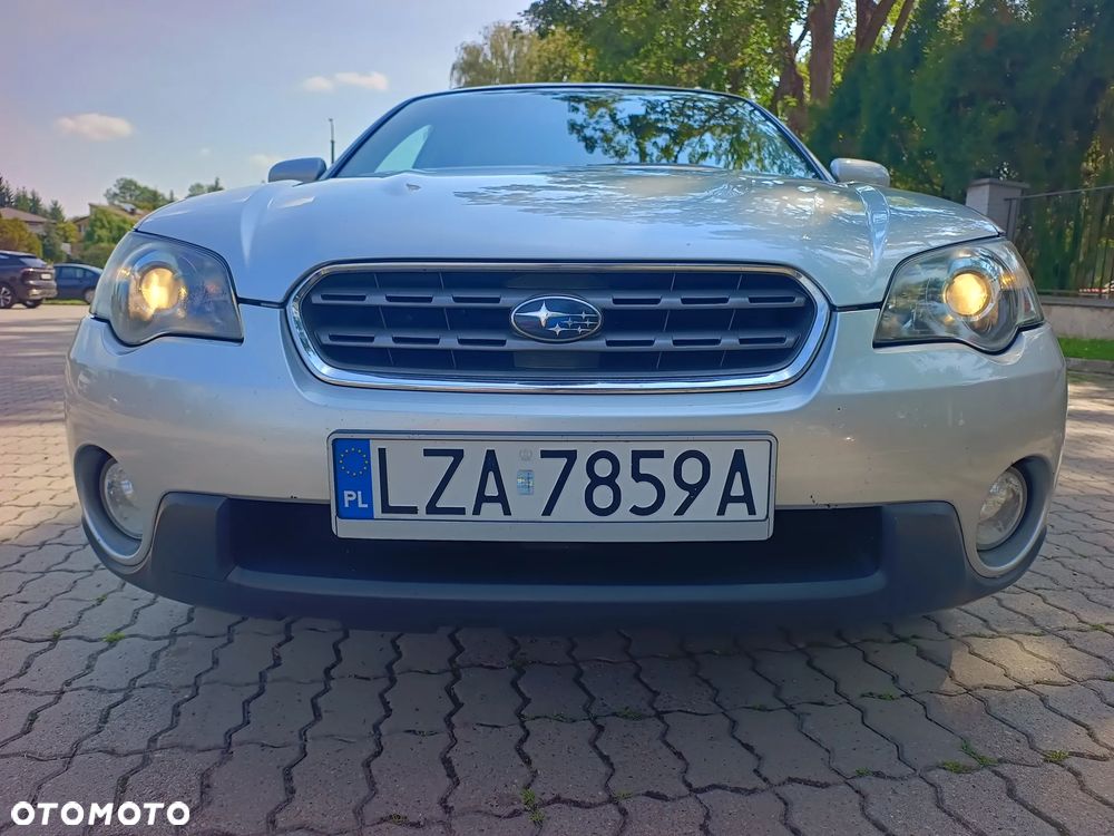 Subaru Outback 3.0 H6 - 3