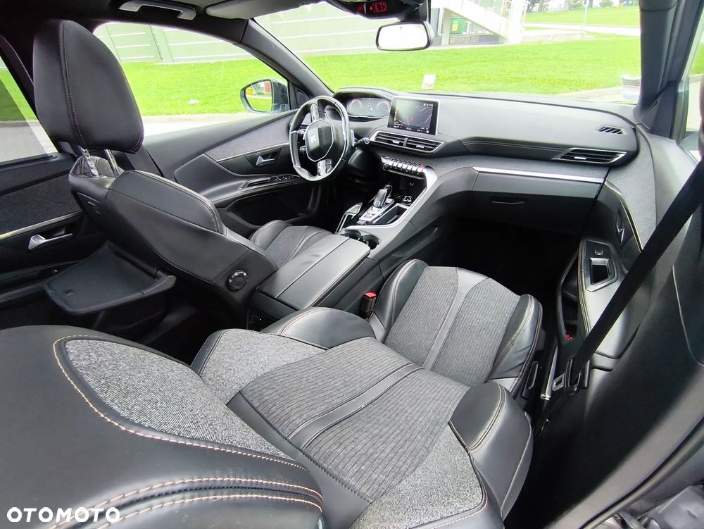 Peugeot 5008 THP 165 EAT6 Stop & Start Allure - 24