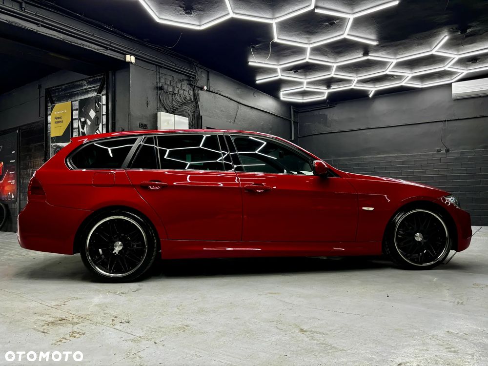 BMW Seria 3 335xi - 14