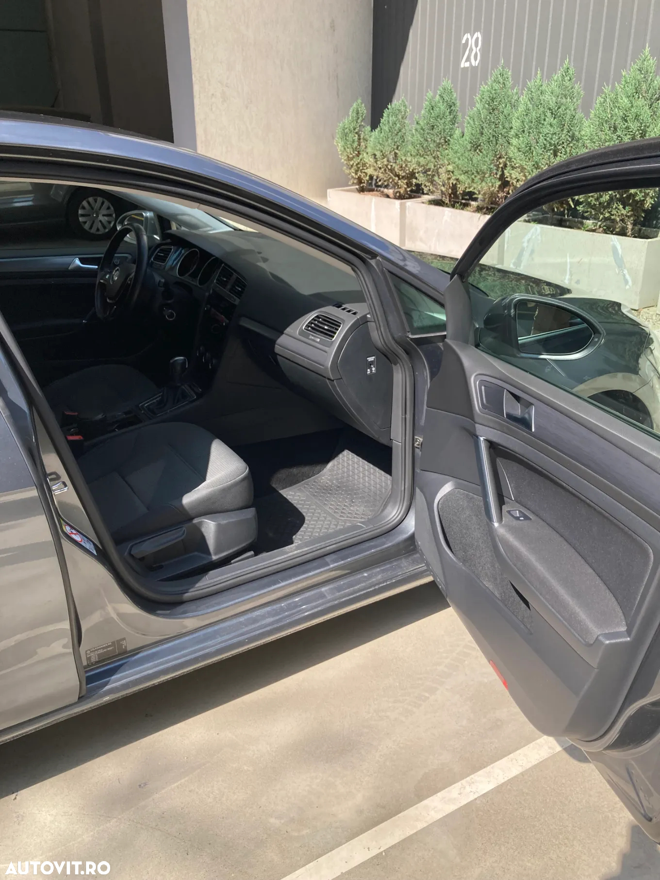 Volkswagen Golf - 17