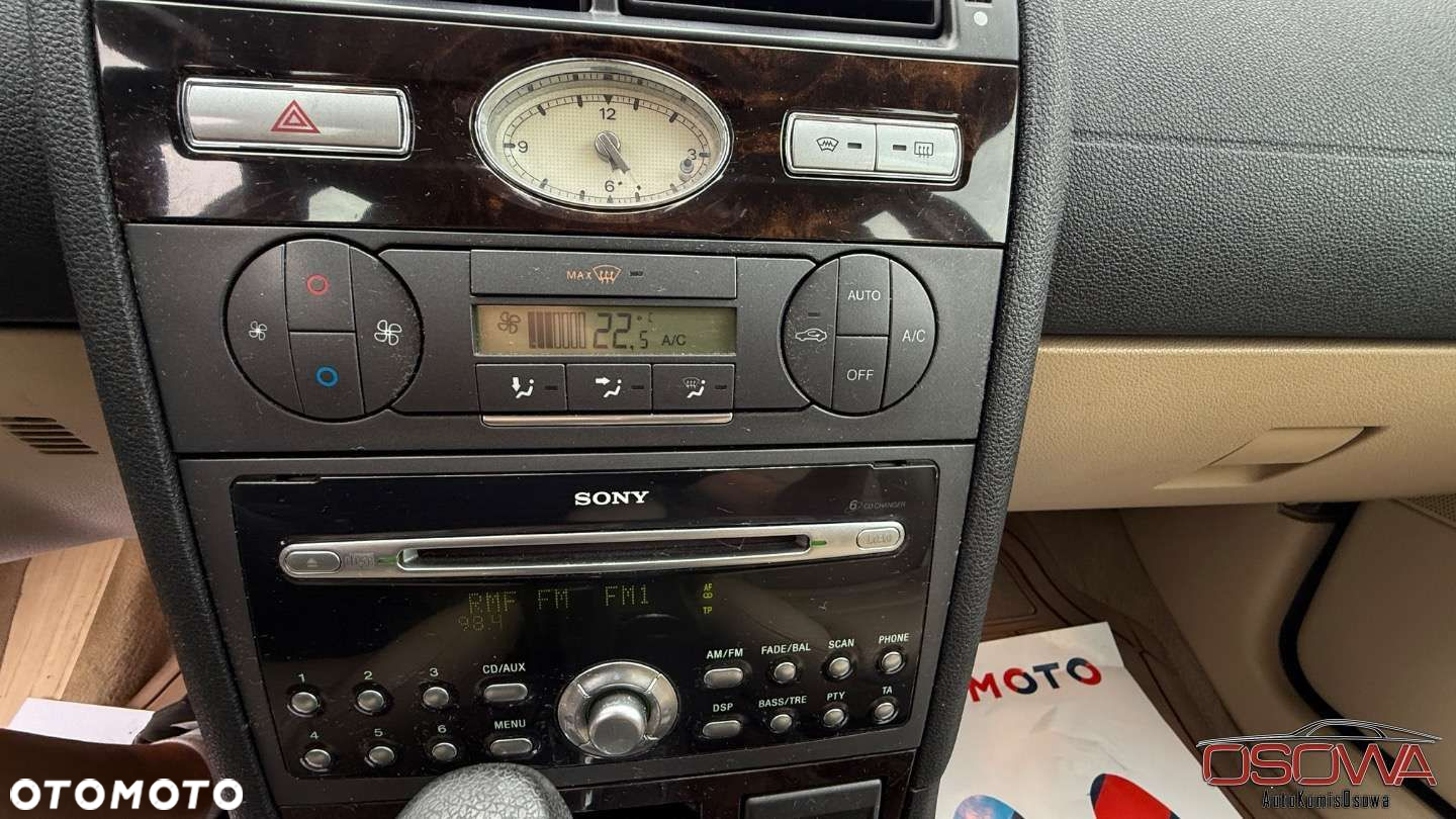 Ford Mondeo - 26