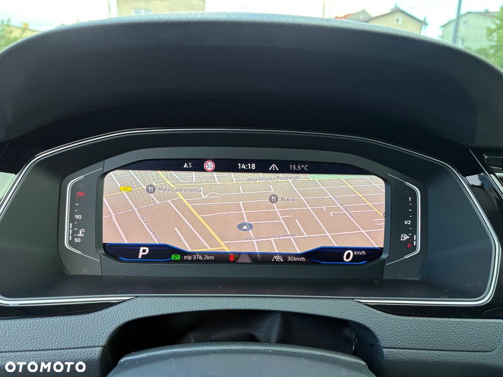 Volkswagen Passat - 22