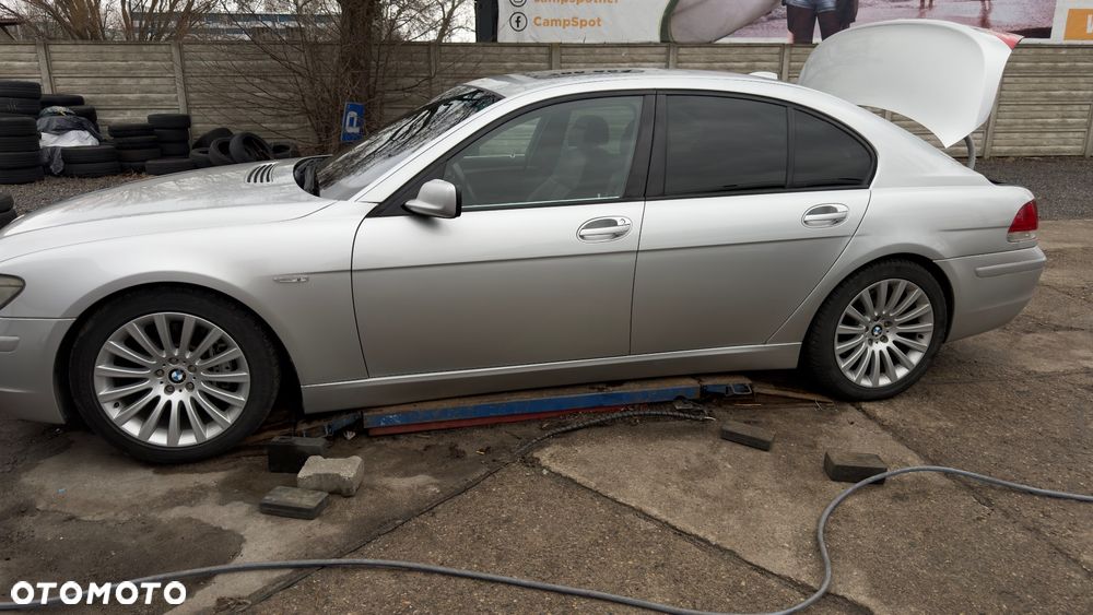 BMW Seria 7 - 10