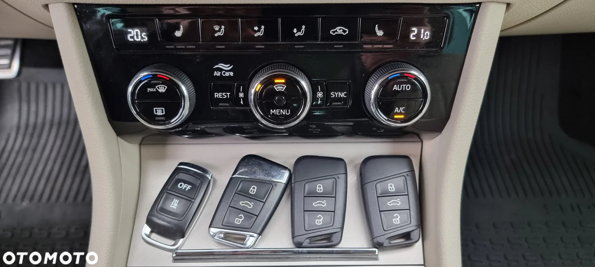 Skoda Superb 1.5 TSI L&K - 37