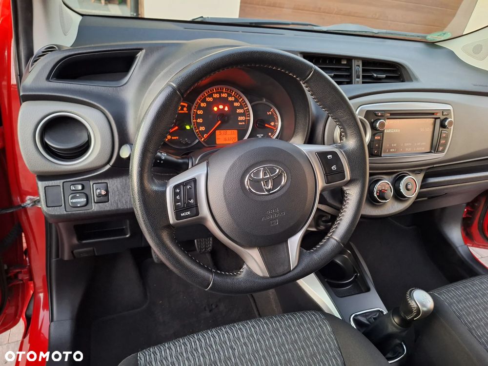 Toyota Yaris 1.0 Premium - 14