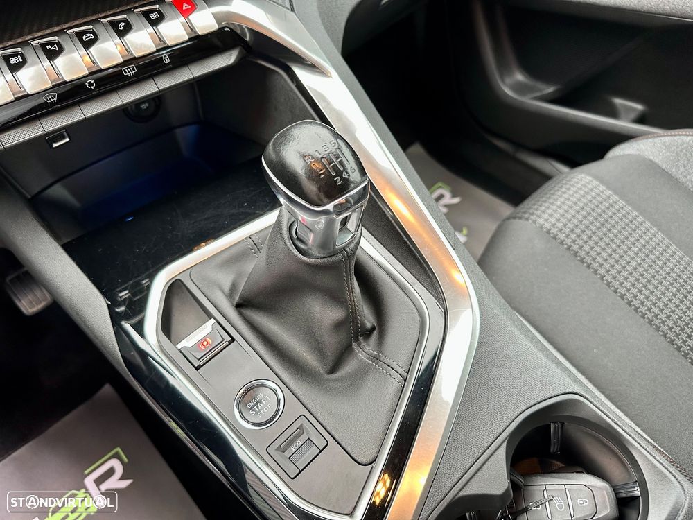 Peugeot 3008 PureTech 130 Stop & Start GPF Active - 27