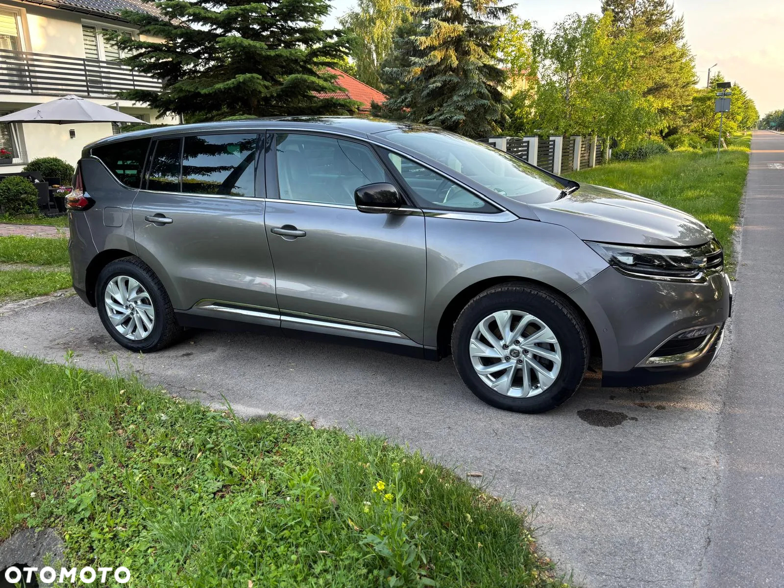 Renault Espace 1.6 dCi Energy Initiale Paris EDC 7os - 9