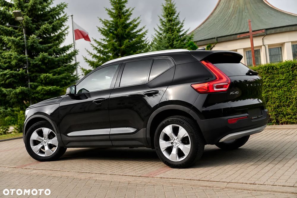 Volvo XC 40 T3 Momentum Pro - 11