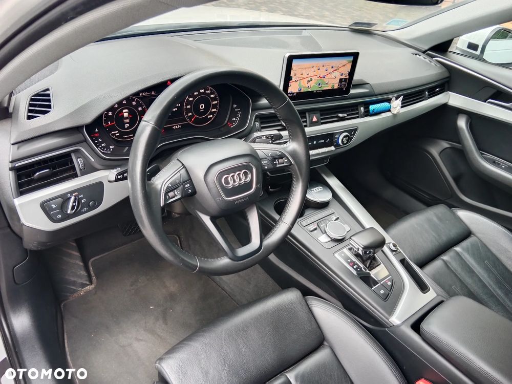 Audi A4 Limousine 1.4 TFSI Sport S tronic - 11