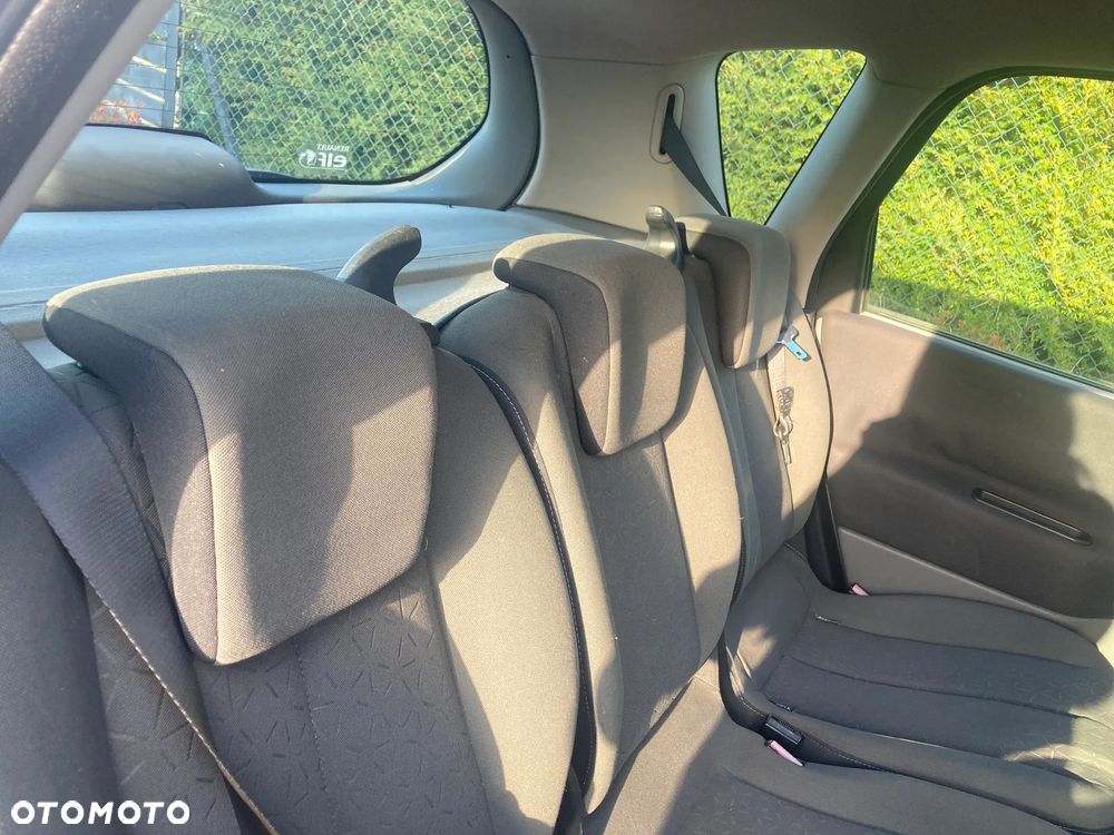 Renault Scenic - 8