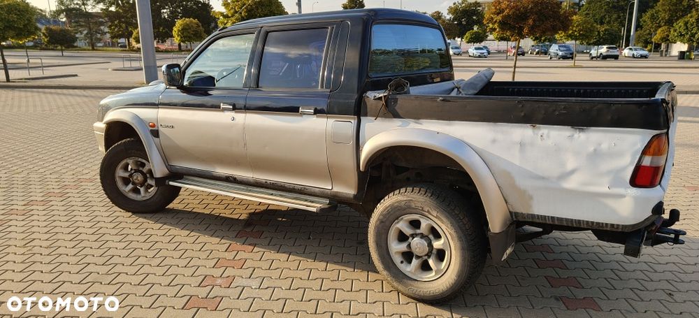 Mitsubishi L200 - 4