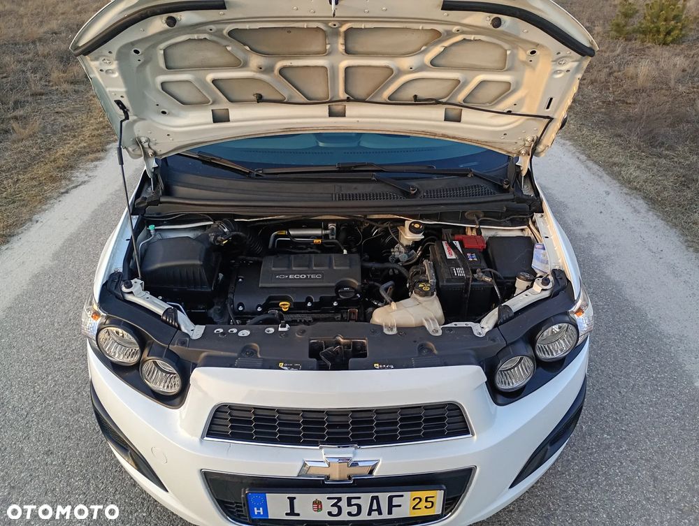 Chevrolet Aveo 1.2 LT - 24