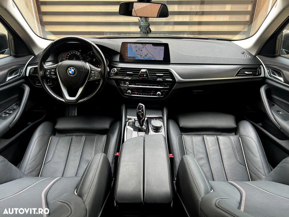 BMW Seria 5 520d Aut. Luxury Line - 8