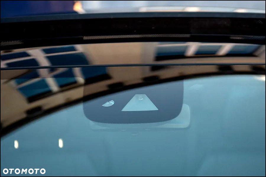 Mercedes-Benz CLA - 12