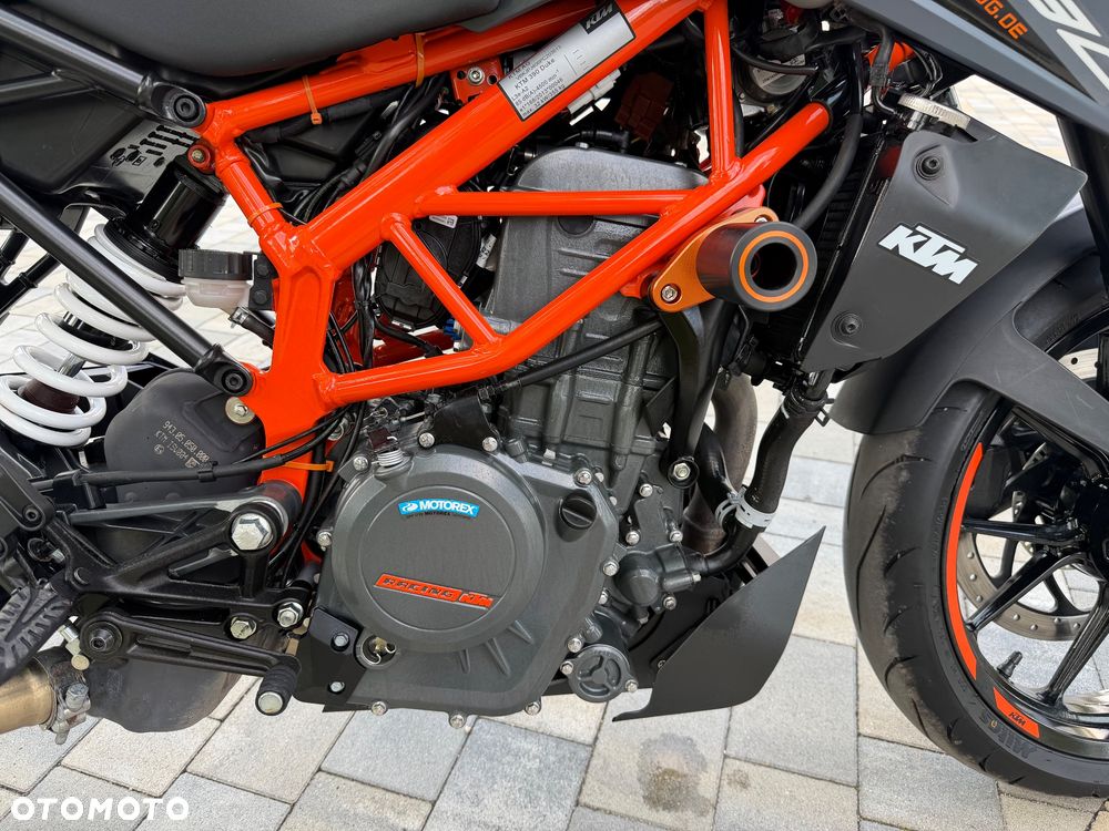 KTM Duke 390 - 8