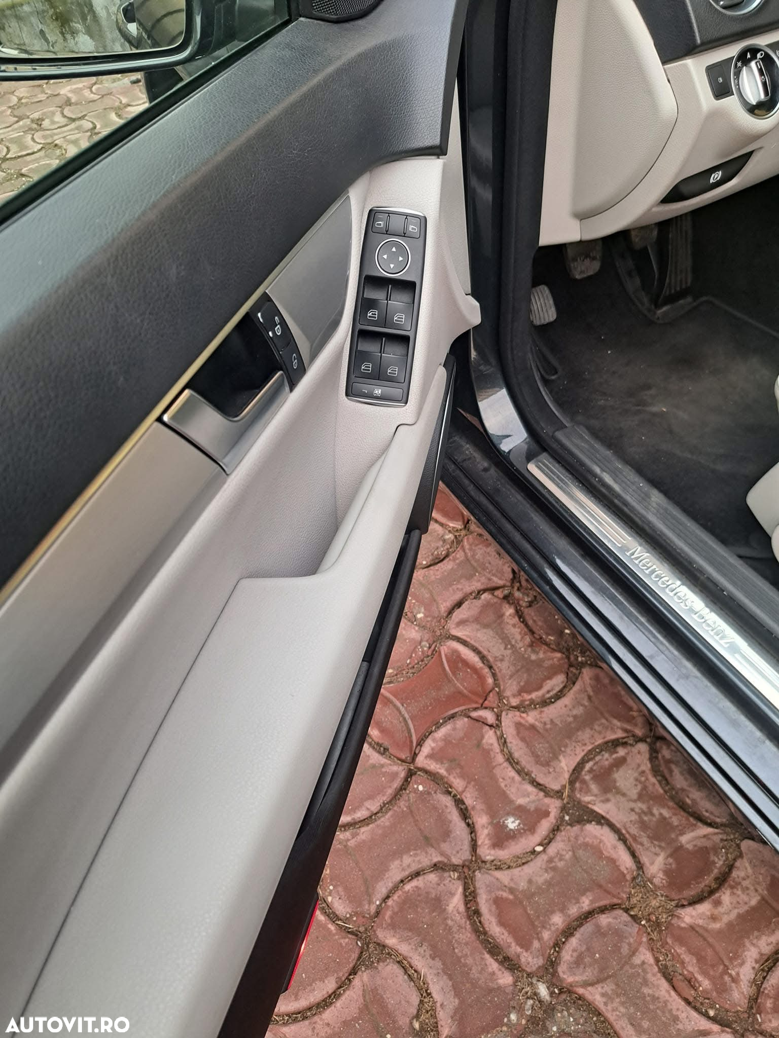 Mercedes-Benz C - 6
