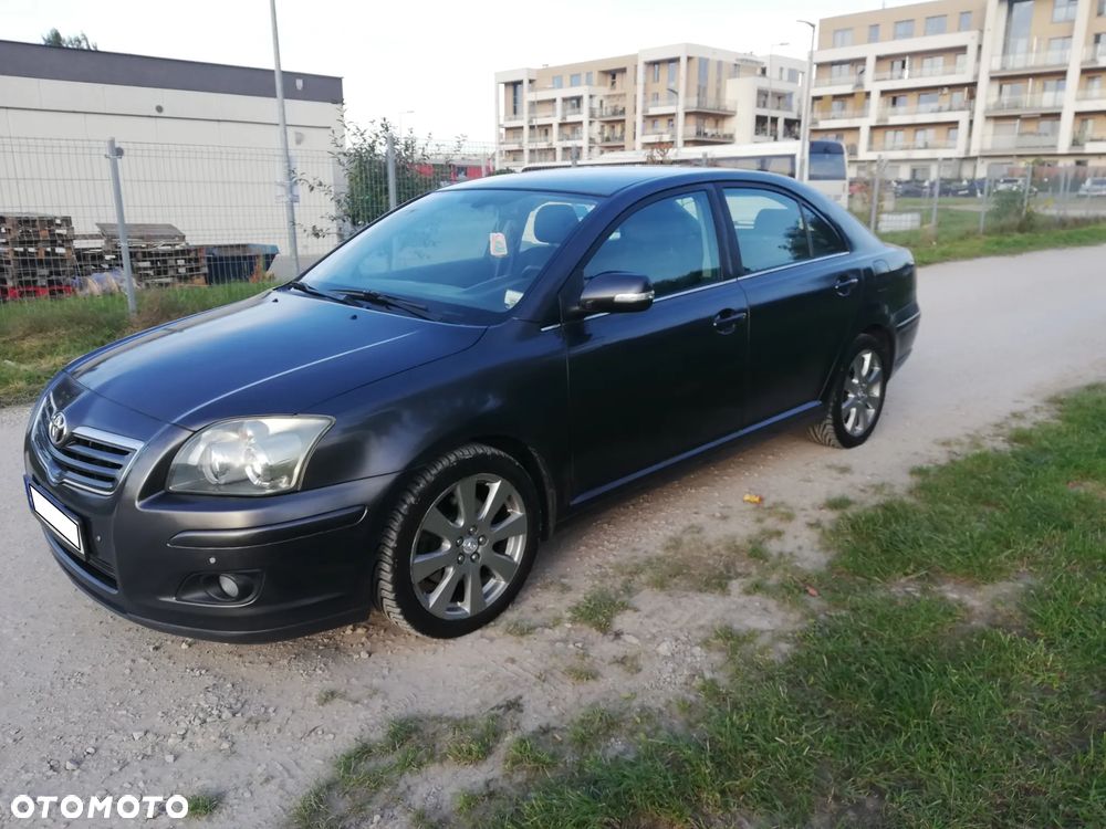 Toyota Avensis - 3