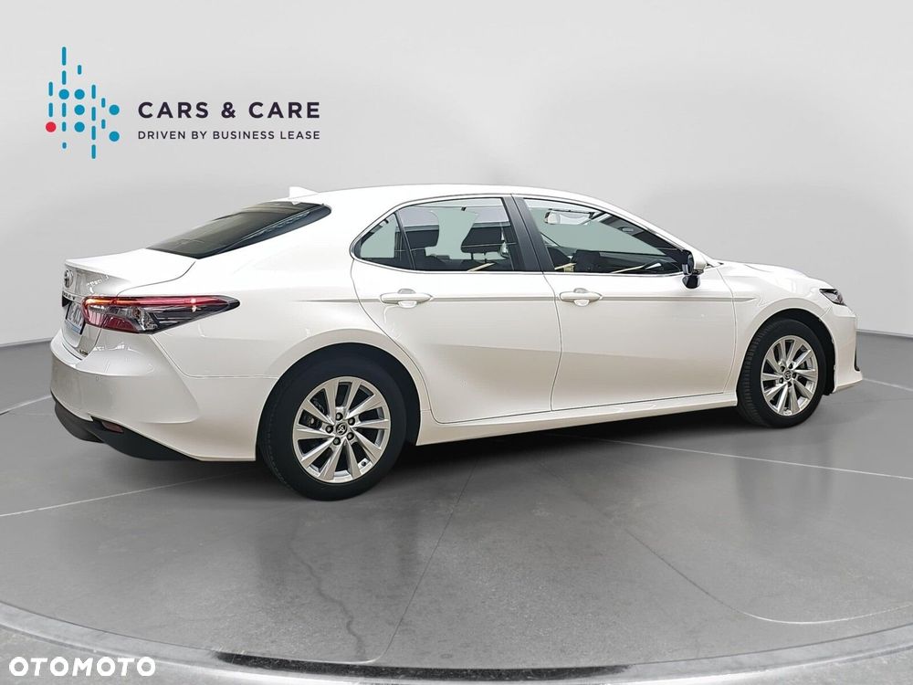 Toyota Camry 2.5 Hybrid Comfort CVT - 28