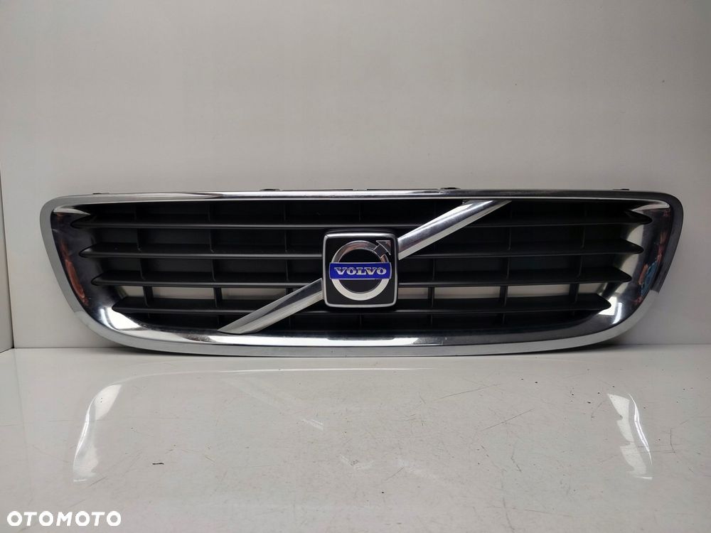 volvo v50 lift 07r- grill atrapa chłodnicy 31283150 - 1