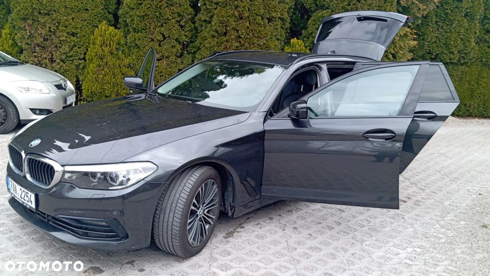 BMW Seria 5 540i xDrive - 2