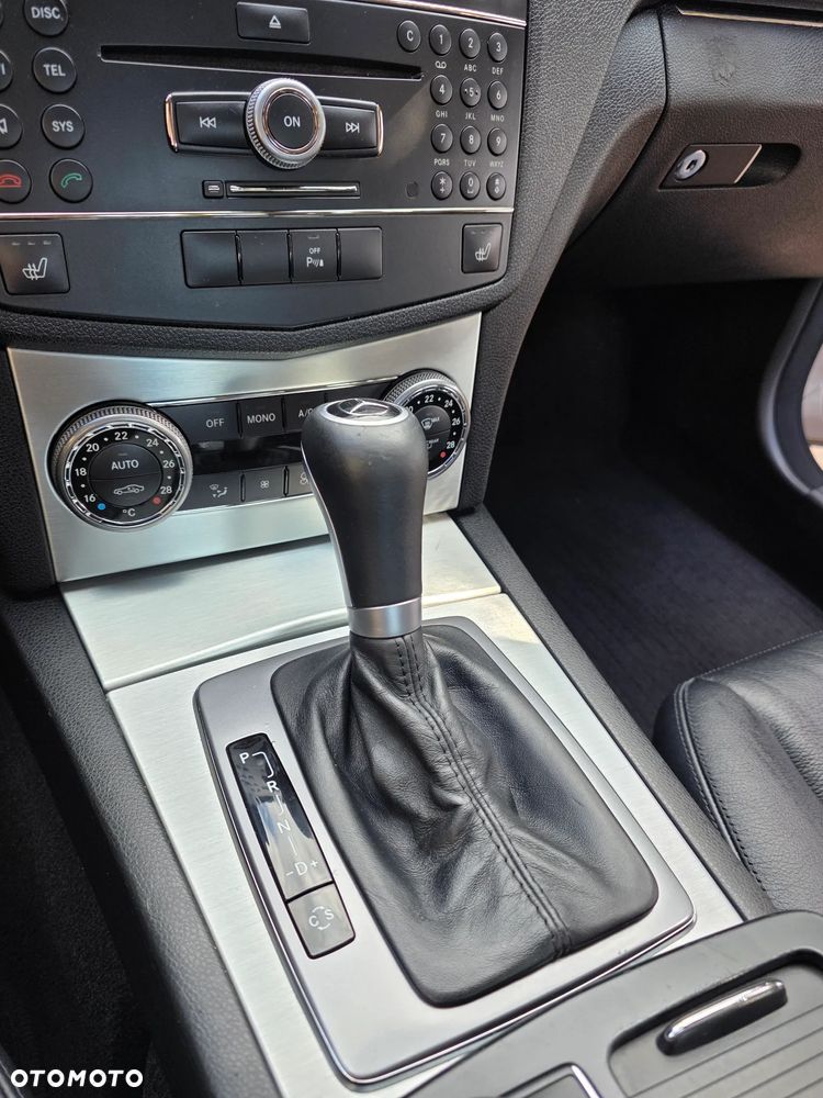 Mercedes-Benz Klasa C 350 7G-TRONIC Avantgarde - 24