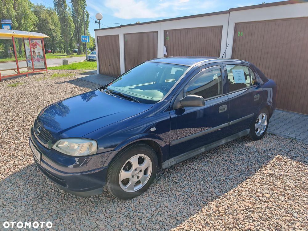 Opel Astra 1.4 - 3