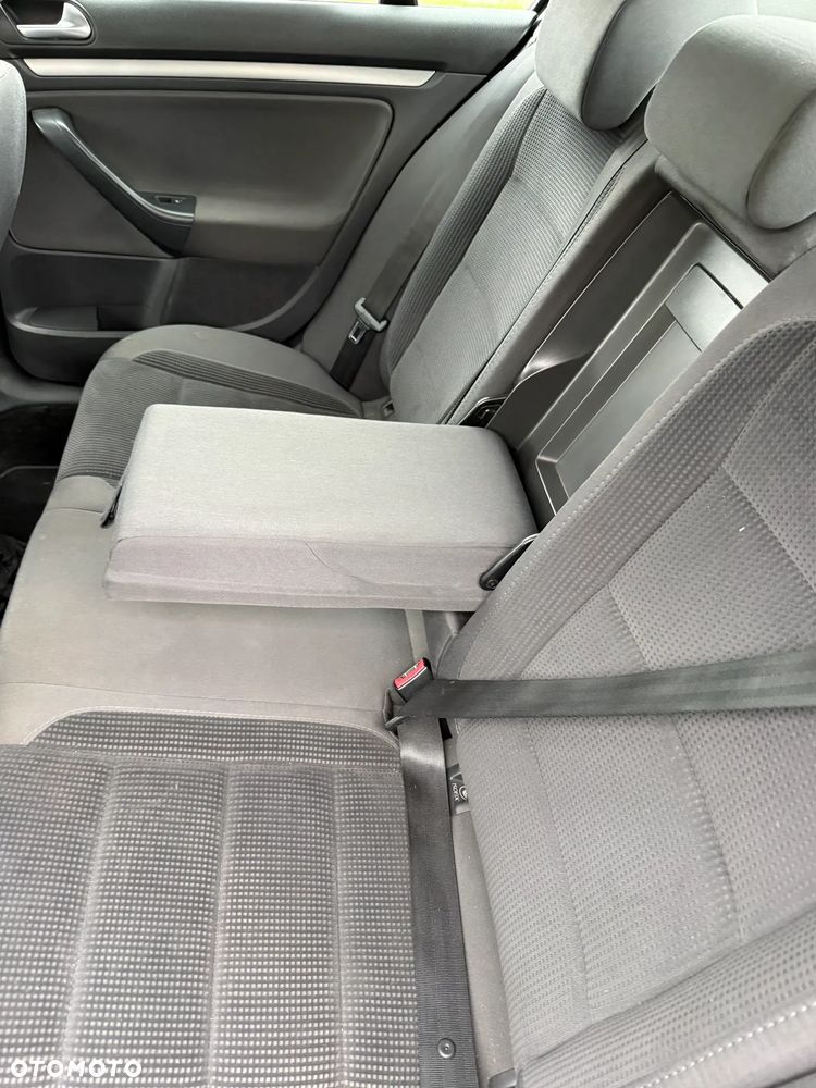 Volkswagen Jetta 2.0 TDI Comfortline DSG - 9