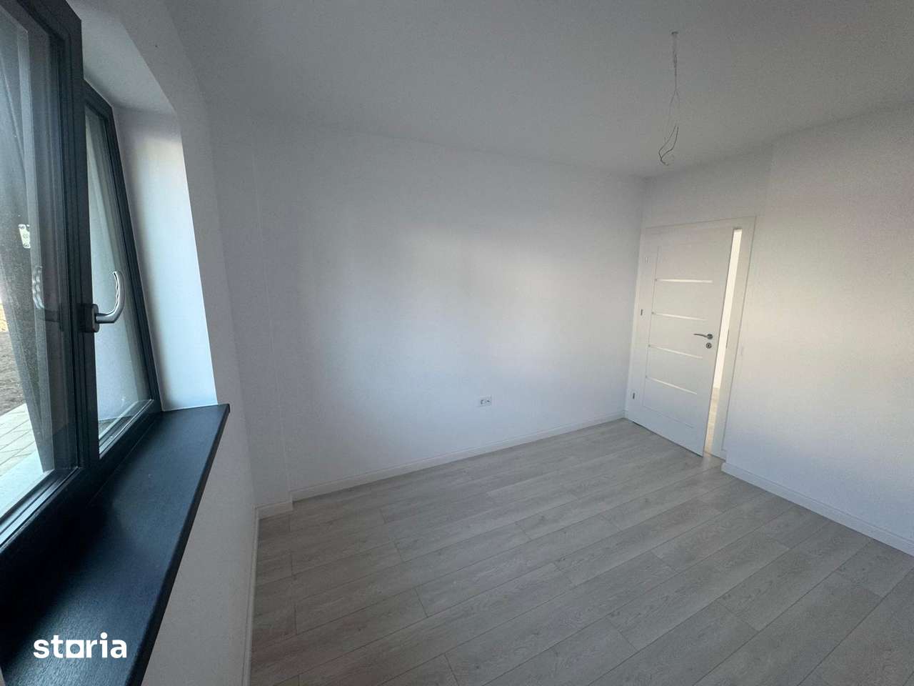 Valea Lupului apartament doua camere plus terasa 44 mp — fotografia 3