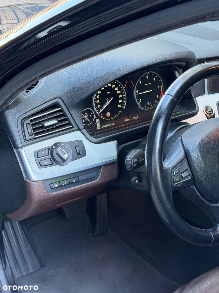 BMW Seria 5 - 23