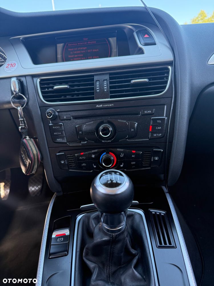 Audi A4 Avant - 36
