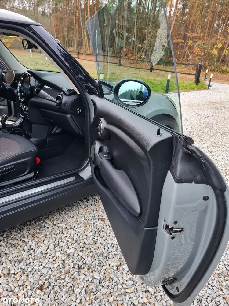 MINI ONE Standard - 18