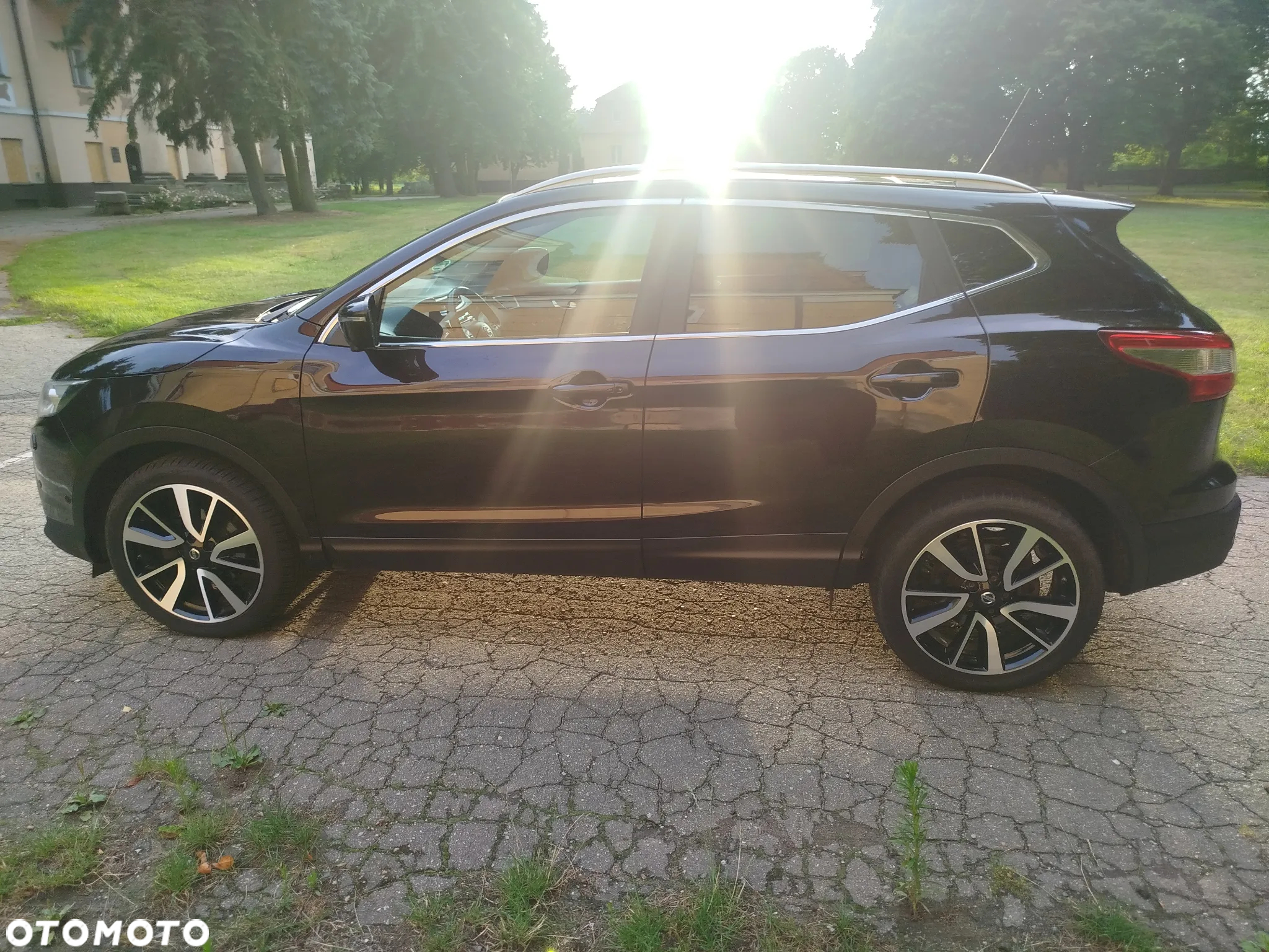 Nissan Qashqai 1.6 dCi Xtronic TEKNA - 11